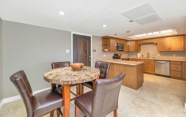 7830 E CAMELBACK Road 411, Scottsdale, AZ 85251