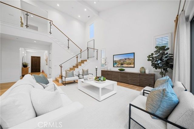 101 Lustro, Irvine, CA 92602