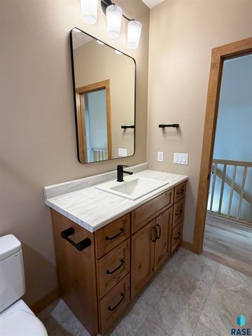 2805 S Dunraven Ave Avenue, Sioux Falls, SD 57110