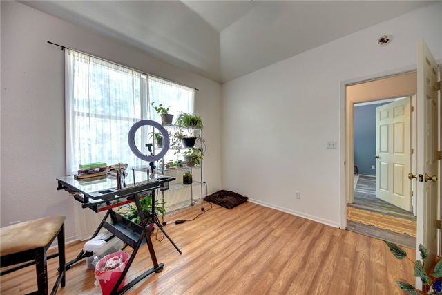 213 North Austin Street, Brenham, TX 77833