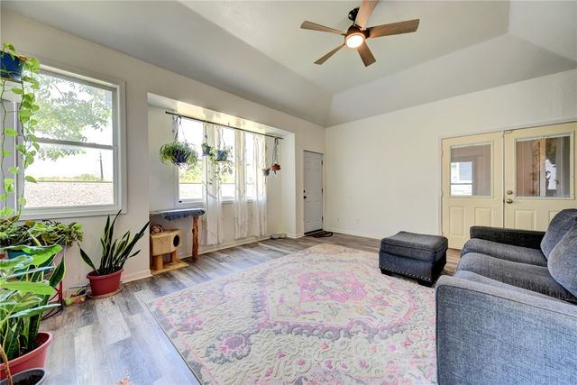 213 North Austin Street, Brenham, TX 77833