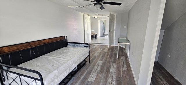 1643 Railroad Avenue, Dickinson, TX 77539