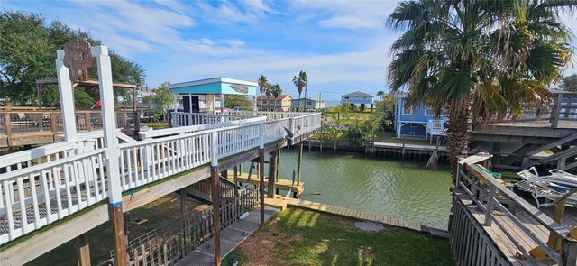 1643 Railroad Avenue, Dickinson, TX 77539