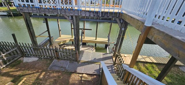 1643 Railroad Avenue, Dickinson, TX 77539