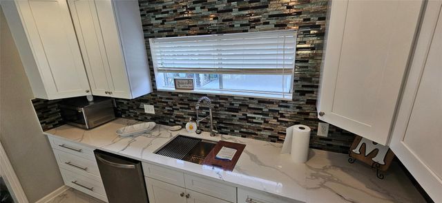 1643 Railroad Avenue, Dickinson, TX 77539