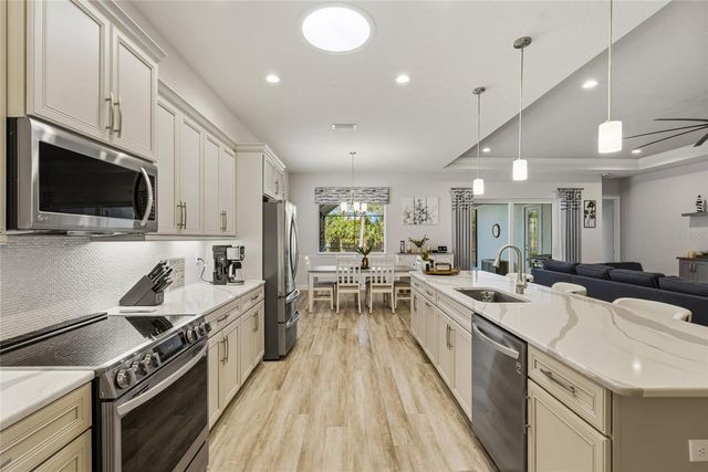 8 N LAKEWALK DRIVE, Palm Coast, FL 32137