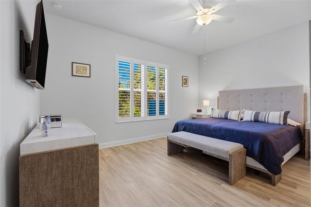 8 N LAKEWALK DRIVE, Palm Coast, FL 32137