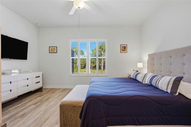 8 N LAKEWALK DRIVE, Palm Coast, FL 32137