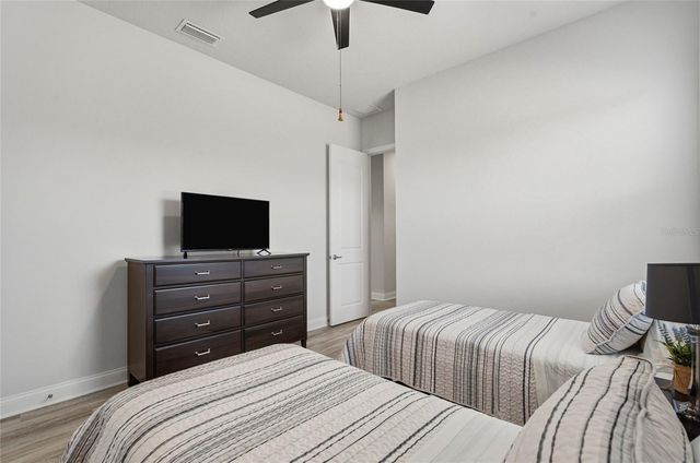 8 N LAKEWALK DRIVE, Palm Coast, FL 32137