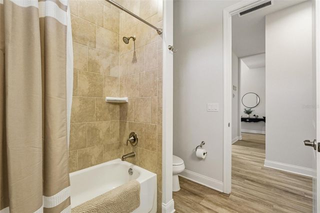 8 N LAKEWALK DRIVE, Palm Coast, FL 32137