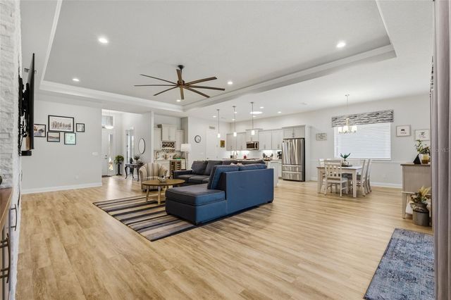 8 N LAKEWALK DRIVE, Palm Coast, FL 32137