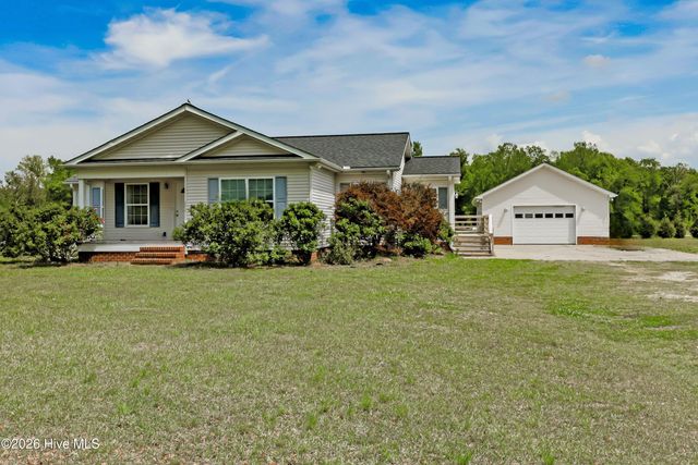 1327 Old Chinquapin Road, Beulaville, NC 28518