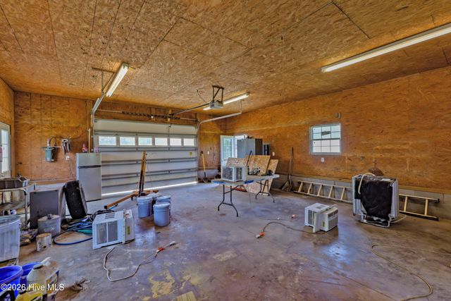 1327 Old Chinquapin Road, Beulaville, NC 28518