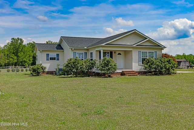 1327 Old Chinquapin Road, Beulaville, NC 28518