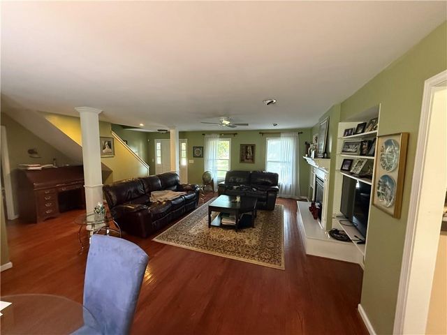 958 Sweet Briar SE Trail, Conyers, GA 30094