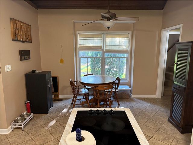 958 Sweet Briar SE Trail, Conyers, GA 30094