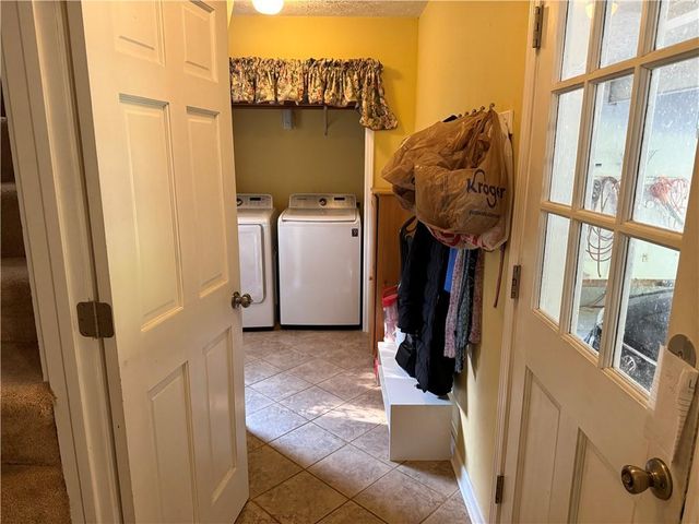 958 Sweet Briar SE Trail, Conyers, GA 30094