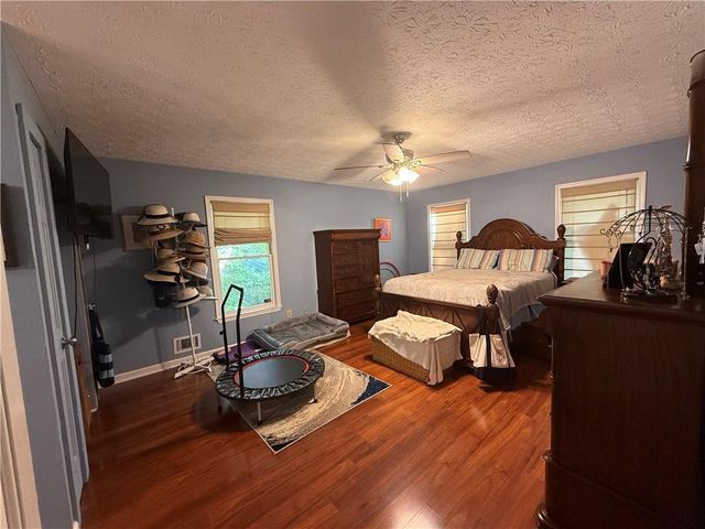 958 Sweet Briar SE Trail, Conyers, GA 30094