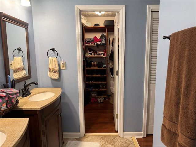 958 Sweet Briar SE Trail, Conyers, GA 30094