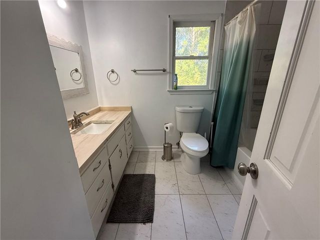 958 Sweet Briar SE Trail, Conyers, GA 30094