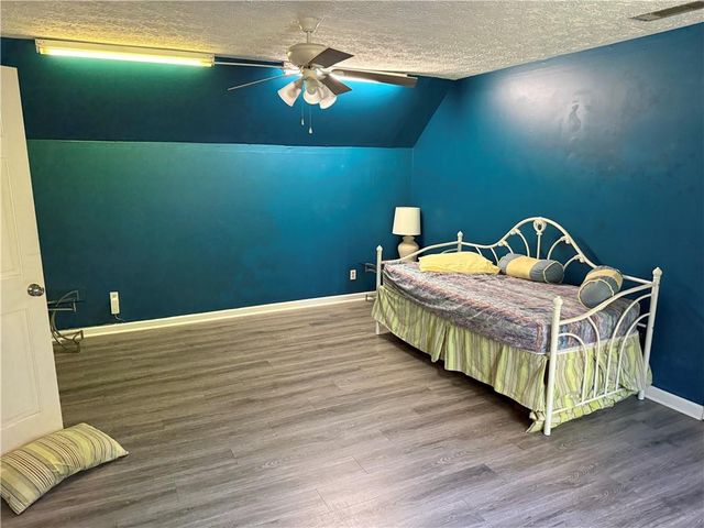 958 Sweet Briar SE Trail, Conyers, GA 30094