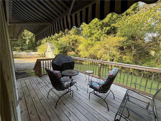 958 Sweet Briar SE Trail, Conyers, GA 30094