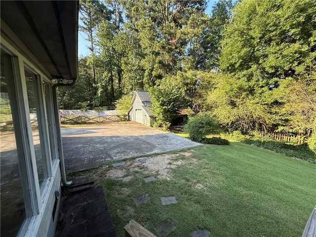 958 Sweet Briar SE Trail, Conyers, GA 30094