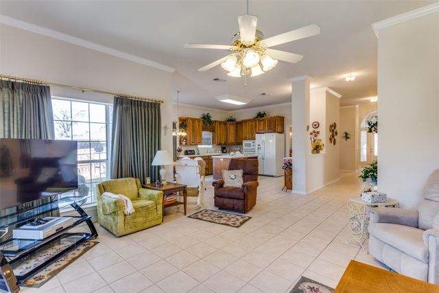 345 Huggins Drive, Springtown, TX 76082