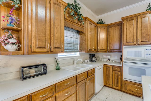 345 Huggins Drive, Springtown, TX 76082