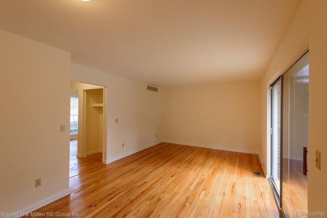 2748 Page Avenue, Ann Arbor, MI 48104