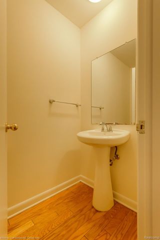 2748 Page Avenue, Ann Arbor, MI 48104