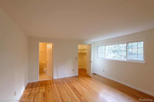 2748 Page Avenue, Ann Arbor, MI 48104