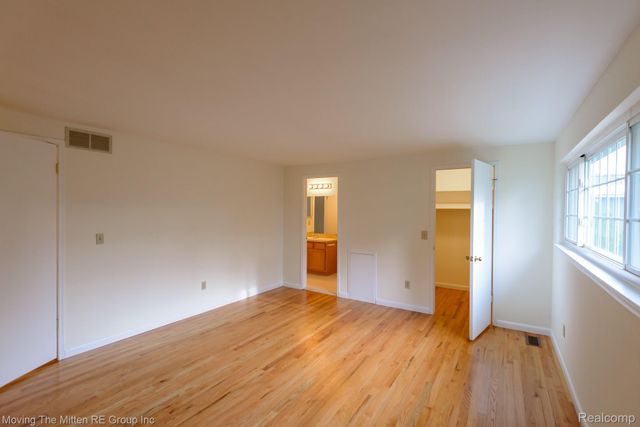 2748 Page Avenue, Ann Arbor, MI 48104