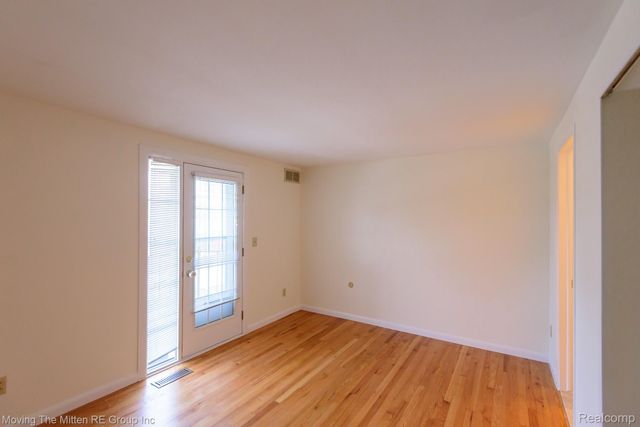 2748 Page Avenue, Ann Arbor, MI 48104