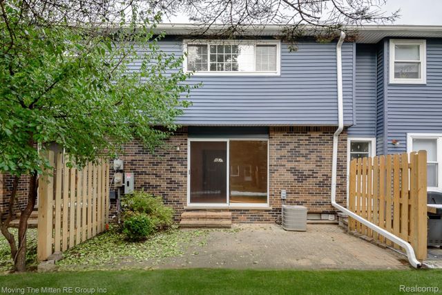 2748 Page Avenue, Ann Arbor, MI 48104