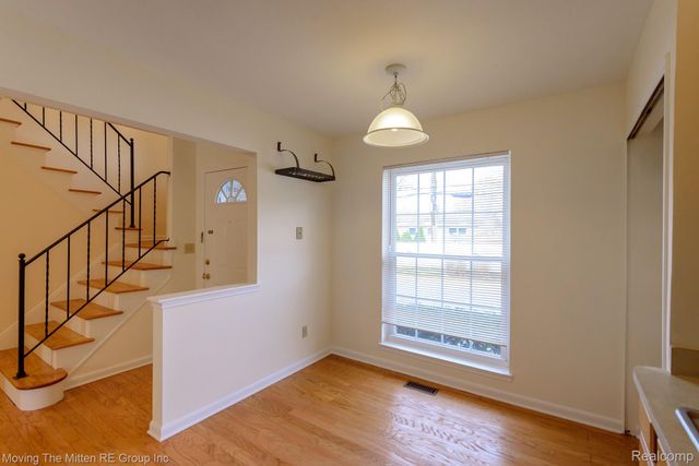 2748 Page Avenue, Ann Arbor, MI 48104