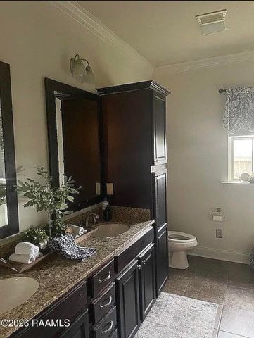 300 Highland View Drive, Youngsville, LA 70592