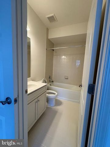 7805 CHERREL BROOKS WAY, Elkridge, MD 21075