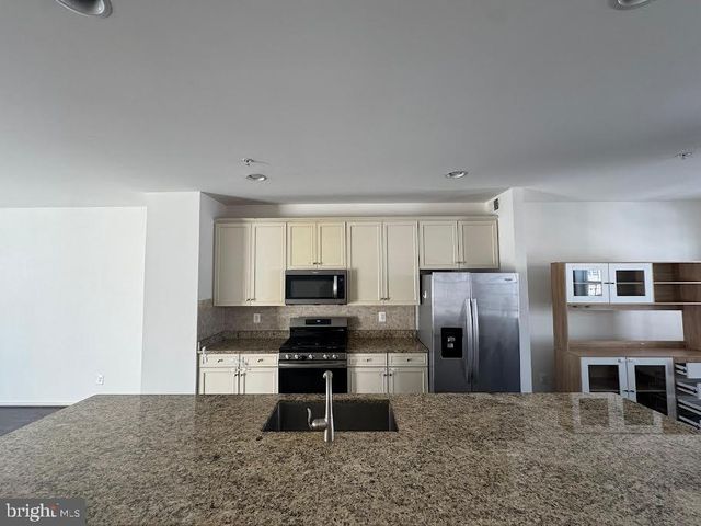 7805 CHERREL BROOKS WAY, Elkridge, MD 21075