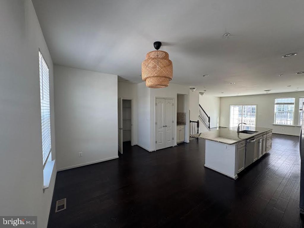 7805 CHERREL BROOKS WAY, Elkridge, MD 21075