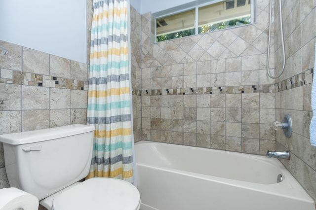 1602 Old Orchard Lane, Seabrook, TX 77586