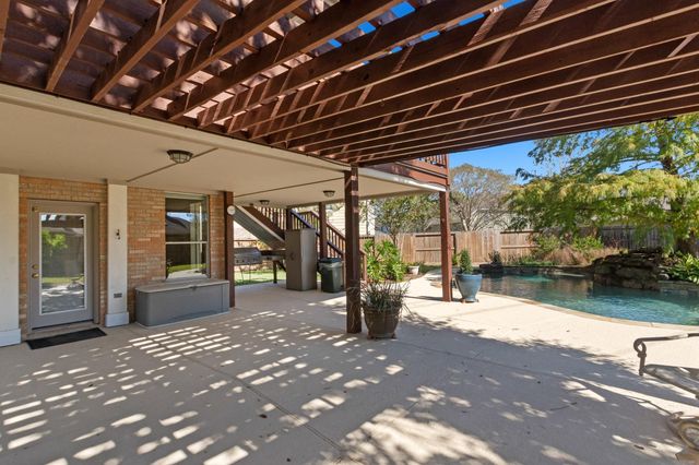 1602 Old Orchard Lane, Seabrook, TX 77586