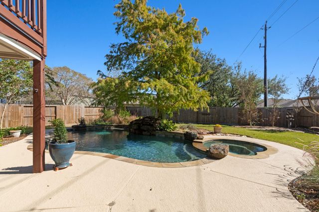 1602 Old Orchard Lane, Seabrook, TX 77586