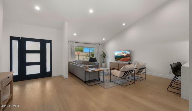 4301 E MOUNTAIN VIEW Road, Phoenix, AZ 85028