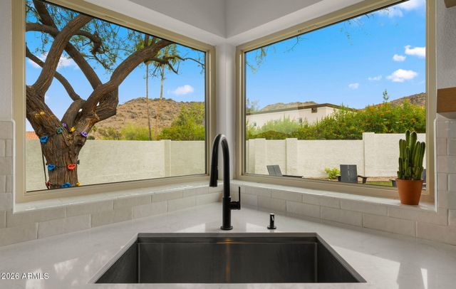 4301 E MOUNTAIN VIEW Road, Phoenix, AZ 85028