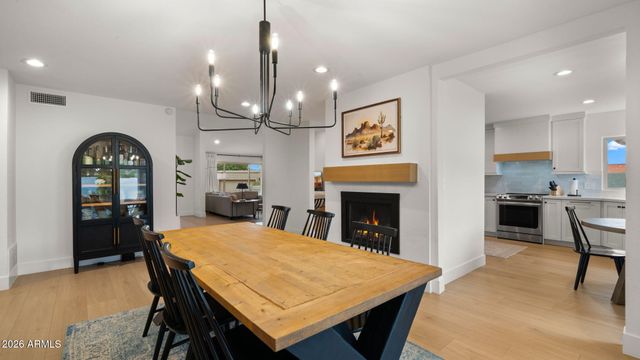 4301 E MOUNTAIN VIEW Road, Phoenix, AZ 85028
