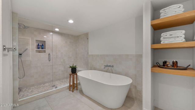 4301 E MOUNTAIN VIEW Road, Phoenix, AZ 85028