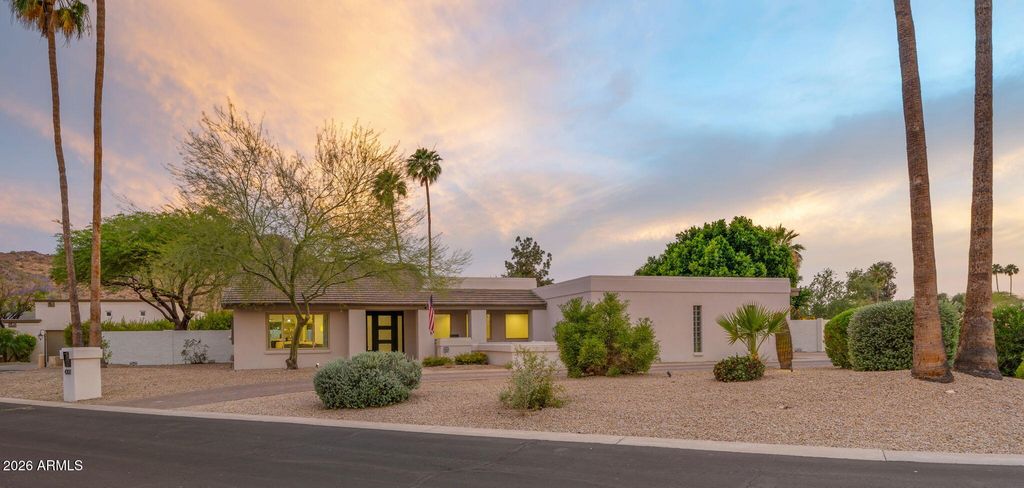 4301 E MOUNTAIN VIEW Road, Phoenix, AZ 85028