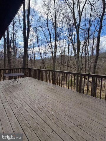 217 MEADOW VIEW DR, Lost City, WV 26810