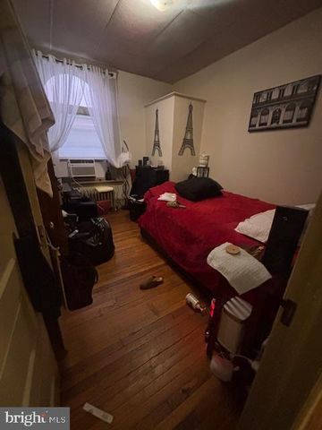 135- 137 COLLEGE AVE, Lancaster, PA 17603